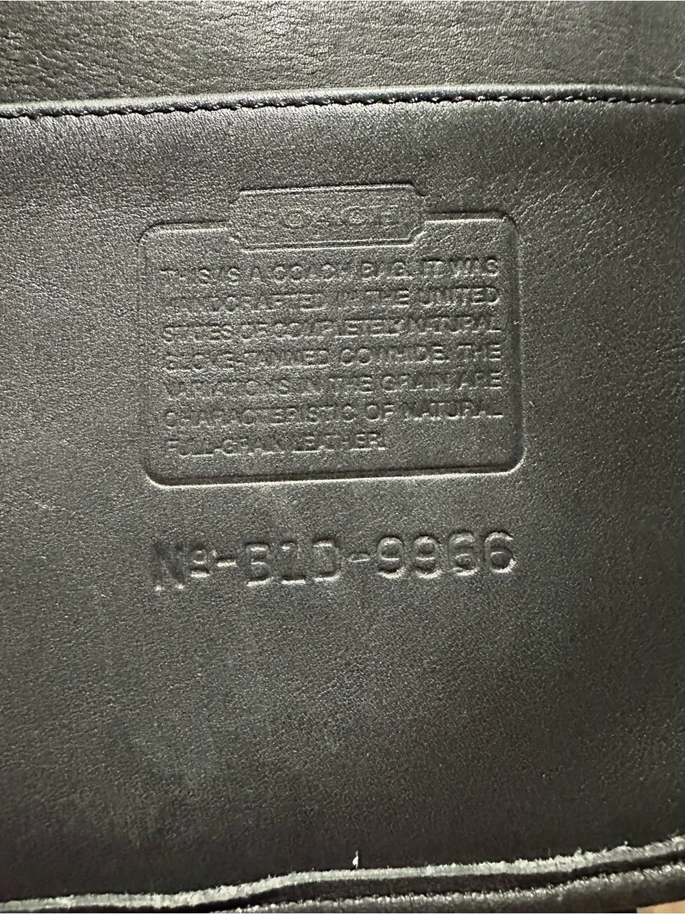Vintage Coach Legacy zip 9966
